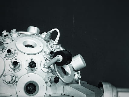 projector, astronomia, complex, planetari, Japó, tsukuba, negre, blanc, gris, escala de grisos, primer pla, maquinària, màquina, tecnologia, a l'interior, natura morta, cap gent, metall, lent - instrument òptic, salut i medicina, equipament, fons negre, tir de l'estudi, lent - ull, càmera - equip fotogràfic, còpia espai, vista, temes de fotografia, ciència, instrument òptic, equip mèdic, equipament elèctric, 5K, CC0, domini públic, lliure de regalies