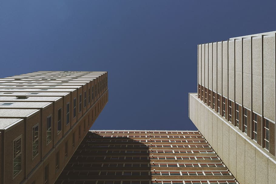 clădire, arhitectură, linii, umbră, dupa amiaza, soare, cer, maro, albastru, clădiri, apartamente, melbourne, Australia, construită, exteriorul clădirii, exteriorul clădirii de birouri, cer senin, oraș, vedere unghiulară joasă, natură, modern, lumina soarelui, birou, nici o persoana, zgârie-nori, zi, înalt - înalt, în aer liber, fereastră, imediat mai jos, 4K