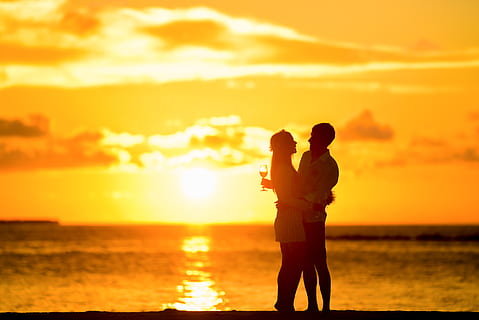 pasangan, kedudukan, pantai laut, memeluk, matahari terbenam, backlit, pantai, mengaburkan, awan, tanggal, Fajar, idilis, cinta, kekasih, samudra, orang-orang, fotografi, pemotretan, refleksi, percintaan, romantis, indah, laut, langit, musim panas, matahari terbit, bersama, air, dua orang, emosi positif, kebersamaan, emosi, hubungan pasangan, warna oranye, keindahan di alam, tanah, ikatan, gaya hidup, scenics - alam, kegiatan waktu luang, dewasa, cakrawala di atas air, di luar rumah, 2K, CC0, domain publik, bebas royalti