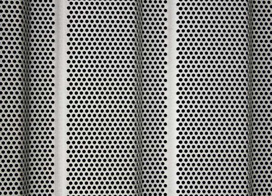 fulla perforada, full, forats, patró, metall, fons, textura, paret, mosaic de parets, regularment, guardabarros, vores, perforat, plata, blanc, forat, marc complet, forma geomètrica, forma, repetició, cercle, cap gent, gris, quadrícula, xapa de metall, plata - metall, acer, reixa metàl·lica, color plata, graella, aliatge, resum, ferro - metall, alumini, efecte texturat, crom, 1080P