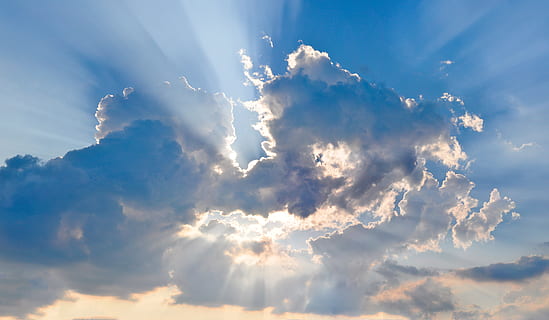 nuage, ciel, rayon du soleil, cloudscape, wallpepr, Contexte, fond d'écran hd, Bonjour, été, la nature, nuage - ciel, beauté dans la nature, tranquillité, paysages - nature, scène tranquille, lumière du soleil, idyllique, faible angle de vue, personne, bleu, journée, en plein air, arrière-plans, couleur blanche, environnement, ciel dramatique, le coucher du soleil, brillant, météorologie, 8K, CC0, domaine public, libre de droits