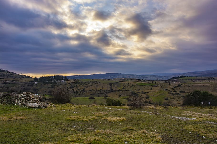 natur, Sky, himmel, landskab, atmosfære, luft, smuk, åben, bjerge, Skov, solnedgang, solopgang, om aftenen, dramatisk, græsarealer, træer, klima, grøn, bjergrige, sky - himmel, miljø, scenics - natur, skønhed i naturen, rolig scene, plante, ro, ingen mennesker, græs, ikke-urbane scene, jord, arkitektur, bjerg, grøn farve, rejsemål, fjern, udendørs, arkæologi, gamle civilisation, ødelagt, 5K