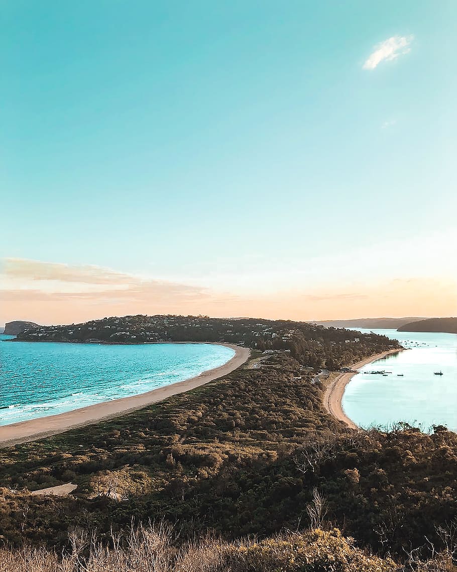 vora del mar, fotografia aèria, tir aeri, vista aèria, Austràlia, platja, la llum del dia, drone shot, herba, tret d'angle alt, illa, paisatge, naturalesa, oceà, a l'aire lliure, palmell, Palm Beach, sorra, escènic, mar, paisatge marí, cel, estiu, sol, navega, sydney, viatjar, vacances, aigua, escenics - natura, bellesa a la natura, tranquil·litat, escena tranquil·la, terra, cap gent, blau, posta de sol, planta, idíl·lic, escena no urbana, dia, núvol - cel, 4K