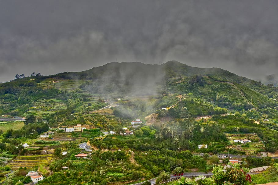 montagna, nuvole, Alisei, Gomera, cielo, natura, panorama, pianta, nuvola - cielo, esterno dell'edificio, architettura, ambiente, albero, struttura costruita, nessuno, bellezza nella natura, vista dall'alto, scenics - natura, paesaggio, città, destinazioni di viaggio, giorno, costruzione, all'aperto, 5K