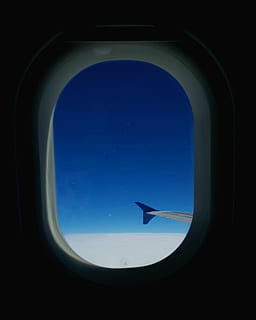 hublou, nori, zbor, vedere, airserbia, a zbura, explora, călătorie, avion, aripi, alb, albastru, cer, aripă, fereastră, transport, avioane, vehicul, vehiculul aerian, mijloc de transport, interiorul vehiculului, aripă de aeronave, nici o persoana, la mijlocul-aer, transport public, transparent, natură, sticlă - material, în mișcare, zi, în aer liber, Industrie aerospatiala, 2K, CC0, domeniu public, fără drepturi de autor