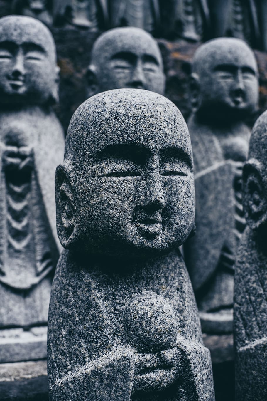 estatuetes de budai, art i artesania, representació humana, escultura, representació, estàtua, creativitat, semblança masculina, cap gent, artesania, primer pla, arquitectura, religió, història, vell, el passat, centrar-se en primer pla, dia, espiritualitat, material de pedra, 4K
