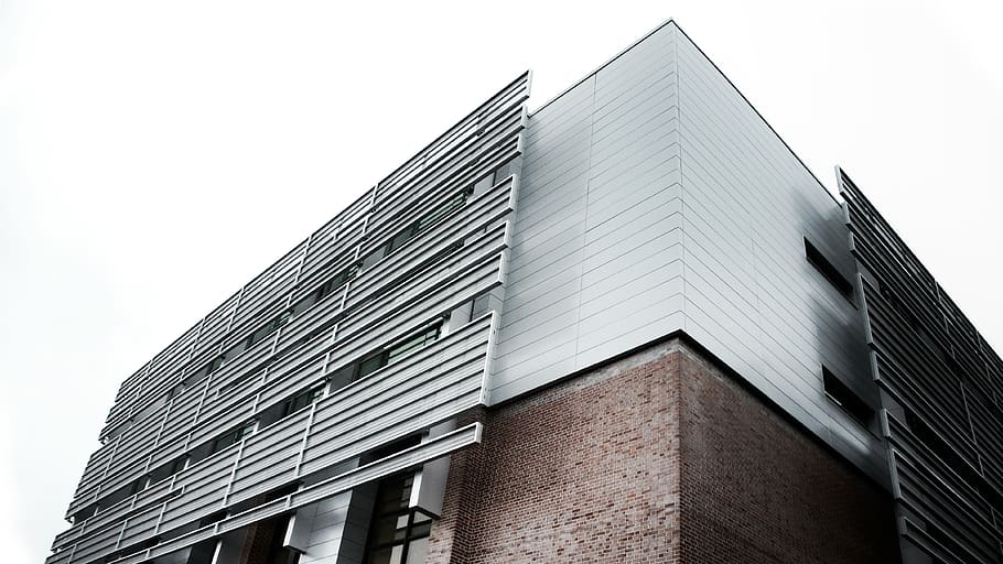 Canadà, parets, gris, maó, treballs de metall, paret de maó, revestiment de metall, edifici, 3 quart de tir, regla de terços, arquitectura, campus, universitat, tres quart de tir, estructura construïda, exterior de l'edifici, vista d’angle baix, cel, cel clar, cap gent, modern, ciutat, naturalesa, dia, exterior d’edifici d’oficines, a l'aire lliure, còpia espai, oficina, finestra, alta - alta, vidre - material, gratacels, 4K