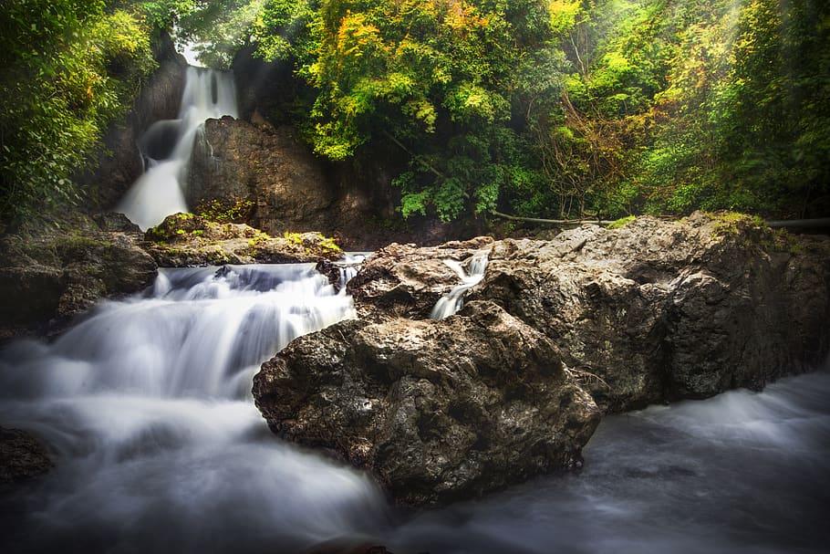 fluxo de água, cascata, fluxo, musgo, movimento, natureza, corredeiras, Rocha, cênico, corrente, agua, scenics - natureza, árvore, água corrente, Exposição longa, plantar, beleza na natureza, floresta, rock - objeto, sólido, movimento borrado, terra, fluindo, cena não urbana, ninguém, floresta tropical, poder na natureza, ao ar livre, córrego - água corrente, queda d'água, 5K