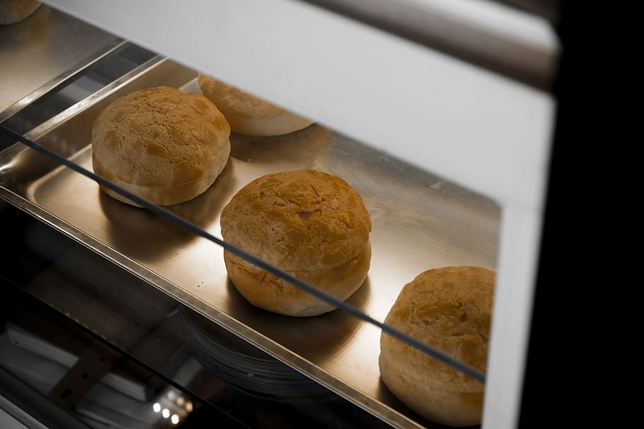 gebackenes Brot, Brötchen, Brot, Lebensmittel, Taiwan, Backen, 行 運 冰 冰, Gebäck, Nahansicht, Tablett, Taipei, Ofen, Cafe, Anzeige, Ananasbrötchen, Café, Restaurant, französisches Brot, Brotlaib, Bäckerei, Essen und Trinken, Frische, drinnen, Wohlbefinden, ein Leib Brot, Gerät, keine Leute, gebacken, gesundes Essen, Stillleben, Geschäft, Küche, High Angle View, Vorbereitung, Zuhause, Essen vorbereiten, Frühstück, Vollkornbrot, 4K