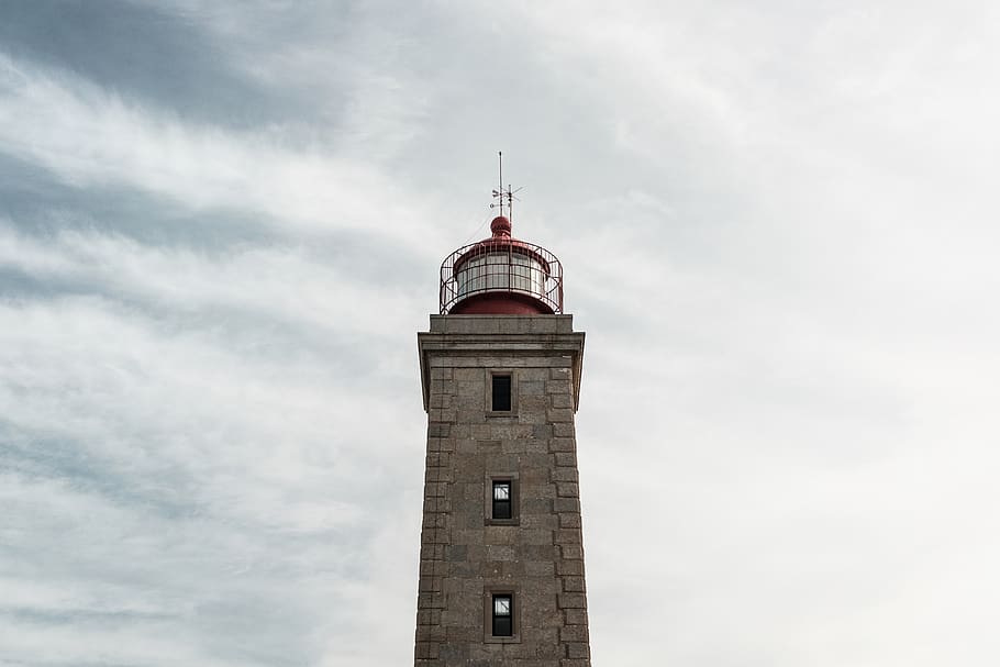 architettura, costruzione, infrastruttura, nuvole, cielo, punto di riferimento, faro, Torre, esterno dell'edificio, struttura costruita, nuvola - cielo, Inquadratura dal basso, guida, alto - alto, nessuno, natura, giorno, direzione, protezione, all'aperto, sicurezza, sezione alta, guglia, 4K