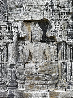 Java, borobudur, Indonesien, Tempel, Asien, Statue, Zen, Buddha, Religion, Buddhismus, spirituell, uralt, religiös, die Architektur, alt, Pagode, Geschichte, gebaute Struktur, die Vergangenheit, Kunst und Handwerk, keine Leute, Darstellung, Kunst, menschliche Darstellung, Skulptur, Wandbau - Funktion, alte Zivilisation, Schnitzen - Handwerksprodukt, Tag, Reiseziele, Spiritualität, Anbetungsstätte, solide, stein material, Basrelief, Steinwand, 2K, CC0, gemeinfrei, lizenzfrei
