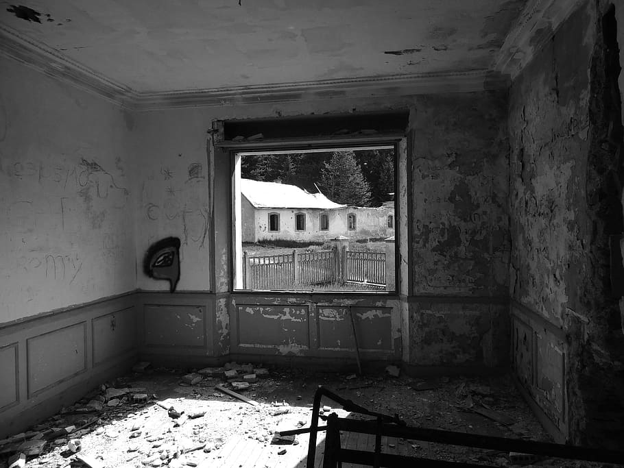 França, modane, paret, arbre, finestra, etiqueta, graffiti, arbres, abandonat, arquitectura, a l'interior, cap gent, espatllat, obsoleta, deteriorament, declivi, vell, edifici, estructura construïda, aixafar, mal estat, interior de casa, resistent, arruïnat, dia, casa, història, desordenat, 4K