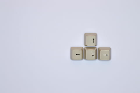 Technologie, Nummer, Tastatur, Computer, Text, Schlüssel, Taste, Symbol, Alphabet, Hintergrund, Charakter, Geschäft, Internet, Ansatz, Typografie, Brief, Kommunikation, Mensaje, pc, Konzept, online, Netzwerk, global, modern, technisch, elektronisch, Handel, kreativ, Information, Pfeil, drinnen, Studioaufnahme, keine Leute, Verbindung, kopieren sie platz, Einfachheit, Nahansicht, Computerschlüssel, ausgeschnitten, Computer Tastatur, Elektrizität, Spielzeug, einzelnes Objekt, Computerausrüstung, Stillleben, Kunststoff, weiße Farbe, Computerteil, kleine Gruppe von Objekten, 5K, CC0, gemeinfrei, lizenzfrei