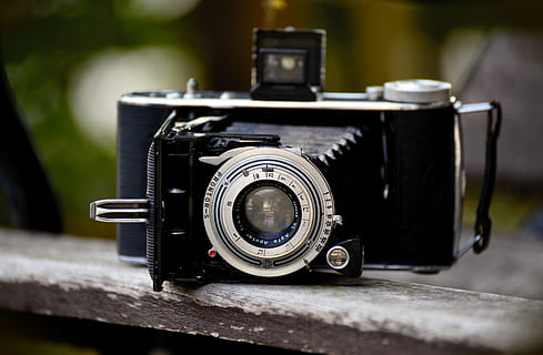 กล้อง, บันทึกบิลลี่, Agfa, กล้องเก่า, ความคิดถึง, อนาล็อก, กล่องถ่ายรูป, การถ่ายภาพ, ถ่ายภาพ, ย้อนยุค, ดูย้อนยุค, เลนส์, ภาพถ่าย, อดีต, โบราณ, เลนส์กล้อง, ธีมการถ่ายภาพ, กล้อง - อุปกรณ์ถ่ายภาพ, เทคโนโลยี, ใกล้ชิด, มุ่งเน้นไปที่เบื้องหน้า, อุปกรณ์ถ่ายภาพ, เลนส์ - เครื่องมือแสง, ไม่มีคน, สไตล์ย้อนยุค, ยังมีชีวิตอยู่, เลือกโฟกัส, กล้องดิจิตอล, วัน, วัตถุหนึ่งชิ้น, ตาราง, เก่า, กล้อง slr, 5K, CC0, โดเมนสาธารณะ, ค่าลิขสิทธิ์ฟรี