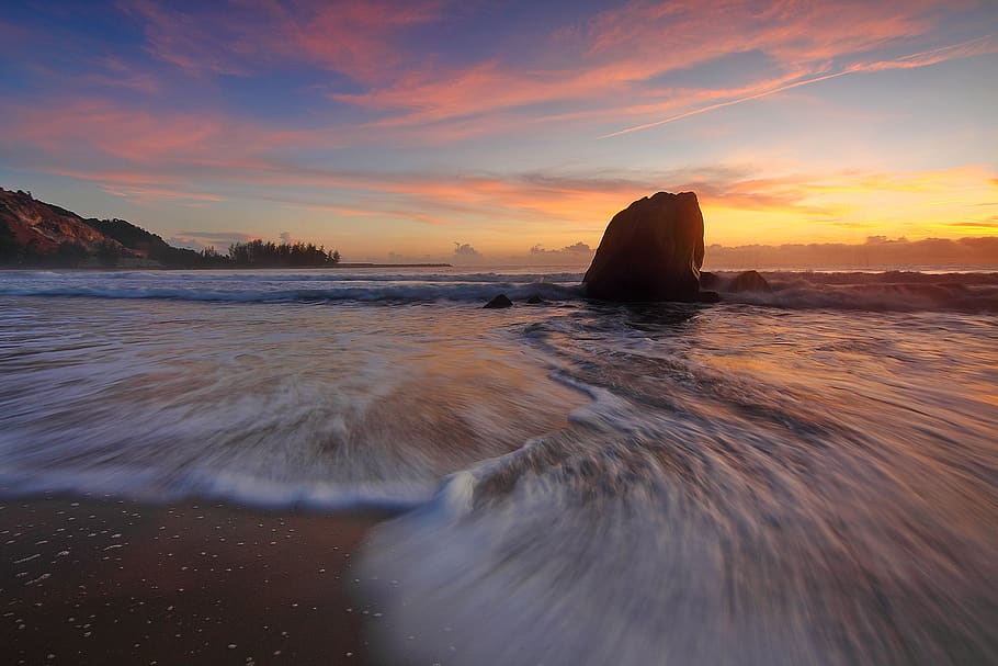 Zeitraffer Fotografie, Wellen, eilte, Ufer, golden, Stunde, Strand, Wolken, Dämmerung, Landschaft, Langzeitbelichtung, Natur, Ozean, Reflexionen, Rock, Sand, Meer, seelandschaft, Himmel, Sonne, Sonnenuntergang, Bäume, Wasser, Land, Bewegung, Szenen - Natur, Schönheit in der Natur, wolke - himmel, Rock - Objekt, Welle, solide, Wassersport, Ruhe, keine Leute, draußen, Horizont über Wasser, Gestein stapeln, 1080P