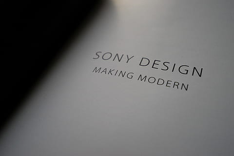 sony, texte, écriture occidentale, la communication, à l'intérieur, personne, fermer, couleur blanche, couleur noire, prise de vue en studio, gris, message, écriture non occidentale, scénario, espace de copie, papier, arrière-plans, lettre capitale, information, Reconnaissance, 5K, CC0, domaine public, libre de droits