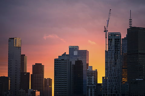 arhitectură, clădire, infrastructură, structura, stabilire, apartament, ferestre, condominiu, hotel, nori, cer, apus de soare, urban, oraș, constructie, exteriorul clădirii, construită, înalt - înalt, exteriorul clădirii de birouri, zgârie-nori, modern, natură, peisaj, urban skyline, nici o persoana, culoare portocalie, dezvoltare, turn, peisaj urban, industrie de contructie, în aer liber, districtul financiar, turlă, 5K, CC0, domeniu public, fără drepturi de autor