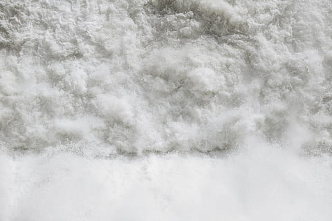Biancaneve, Colore bianco, nessuno, fotogramma intero, sfondi, bellezza nella natura, movimento, scenics - natura, natura, giorno, acqua, temperatura fredda, all'aperto, inverno, la neve, ambiente, scena non urbana, energia, terra, potere in natura, sfondi astratti, 5K, CC0, dominio pubblico, privo di copyright