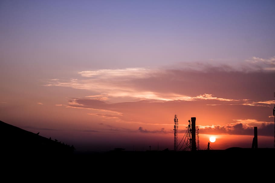 nuvoloso, nube, Alba, tramonto, Lagos, cielo, silhouette, nuvola - cielo, tecnologia, colore arancione, bellezza nella natura, combustibile e produzione di energia, pilone dell'elettricità, elettricità, scenics - natura, natura, Alimentazione elettrica, struttura costruita, terra, nessuno, architettura, Torre, campo, all'aperto, viola, 5K