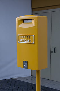 Vatikanet, stolpe, post, postkasse, brev boks, Postboks, gul, meddelelse, tekst, ingen mennesker, brev, offentlige postkasse, murbygningsfunktion, tæt på, dag, forbindelse, teknologi, udendørs, vestlige script, arkitektur, skilt, blå, korrespondance, boks, 4K, CC0, offentligt domæne, royaltyfrie