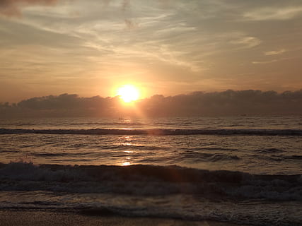 světlo, světlice, slunečního světla, Příroda, venku, nebe, oceán, voda, moře, Indie, marina beach road, chennai, červené nebe, svítání, západ slunce, soumrak, slunce, mořské vlny, pobřeží, krása v přírodě, scenics - příroda, přistát, pláž, mrak - nebe, klid, vlna, idylický, klidné scény, nikdo, oranžová barva, pohyb, mimoměstské scény, horizont nad vodou, 4K, CC0, veřejná doména, bez autorských práv