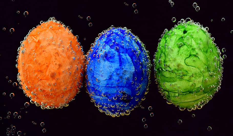 ou, Pasqua, colorit, sota l'aigua, color, ous de tints, immersió, cop, bombolles de gas, grassa, humit, bombolles d’aigua, taronja, blau, verd, bonic, divertit, ous de pasqua tenyits, cuinar, fons negre, primer pla, tir de l'estudi, aigua, cap gent, a l'interior, alimentació saludable, ciència, salut i medicina, multicolor, naturalesa, bombolla, tirar, menjar, moviment, menjar i beguda, fruita, virus, porpra, 5K