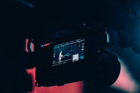 vendt, dslr kamera, guatemala, person, human, filme sony, elektronik, djs, rød, linse, nikon, farver, sort, nat, liv, sony, filme, ronin m, koncerter, stil liv, mennesker, Foto, teknologi, tæt på, meddelelse, forbindelse, indendørs, trådløs teknologi, moderne, nummer, belyst, en person, smart telefon, computer, skærm, mørk, kontrollere, menneskelig kropsdel, fokus på forgrunden, internet, 5K, CC0, offentligt domæne, royaltyfrie