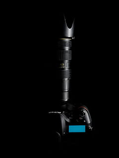 Haut, voir la photo, nikon camera, caméra, équipement de caméra, objectif de la caméra, foncé, dslr, appareil photo reflex, maquette, Nikon, la photographie, La technologie, vue de dessus, à l'intérieur, fermer, personne, style rétro, prise de vue en studio, nature morte, fond noir, thèmes de la photographie, appareil photo - équipement photographique, espace de copie, nostalgie, culture artistique et divertissement, équipement, objet unique, matériel photographique, la musique, appareil photo numérique, équipement électrique, 2K, CC0, domaine public, libre de droits