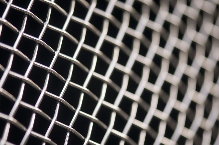 gris, pantalla de cadena de metall, macro, malla, embolic de cables, fons, marc complet, patró, primer pla, metall, cap gent, repetició, textura, quadrícula, graella, reixa metàl·lica, en fila, disseny, enfocament selectiu, forma, resum, acer, seguretat, a l'interior, aliatge, color plata, Criss cross, 4K