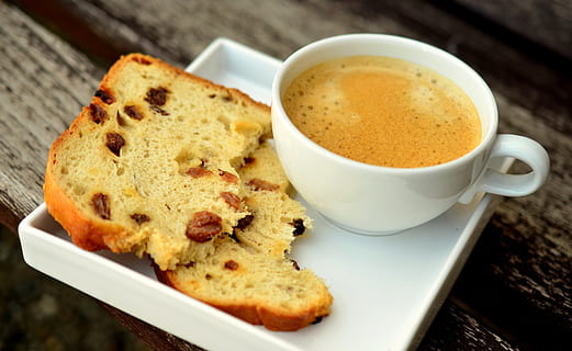 vit, te kopp, kaffe, bröd, keramisk, tallrik, koffein, kopp, mat, råna, mat och dryck, dryck, kaffekopp, förfriskning, kaffe - dryck, friskhet, varm dryck, bakad, inget folk, söt mat, klar att äta, närbild, inomhus, kaka, porslin, flathet, mellanmål, frukost, frestelse, 4K, CC0, offentligt domän, royaltyfria
