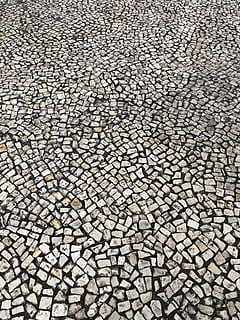 podea, mozaic, cale, ceramică, textură, model, cadru complet, fundaluri, texturată, nici o persoana, natură, secetă, în aer liber, zi, vedere în unghi mare, crăpat, gri, teren, arhitectură, arid clima, abundenţă, solid, stare brută, grup mare de obiecte, abstract, climat, pietriş, fundaluri abstracte, 4K, CC0, domeniu public, fără drepturi de autor