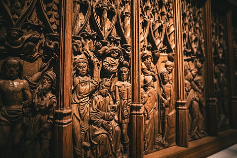 Wandkunstwerk, die Architektur, Gebäude, Mensch, Person, Säule, Holz, Archäologie, Malerei, Kunst, Elfenbein, Skulptur, Tempel, Anbetung, Schrein, Emblem, Symbol, Figur, Altar, Kirche, Kunst und Handwerk, Kreativität, keine Leute, Darstellung, drinnen, Muster, Spiritualität, Design, Religion, Holz - Material, menschliche Darstellung, Glauben, Schnitzen - Handwerksprodukt, Fokus auf den Vordergrund, Anbetungsstätte, Nahansicht, gebaute Struktur, aufwendig, Carving, 5K, CC0, gemeinfrei, lizenzfrei