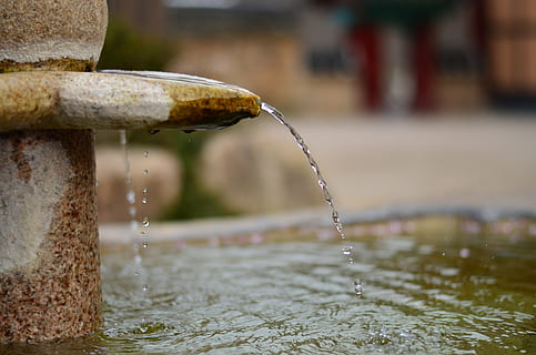 gutter, water, drop, focus on foreground, motion, fountain, wet, nature, day, flowing, drinking fountain, flowing water, falling, running water, architecture, faucet, close-up, metal, pipe - tube, outdoors, no people, spraying, purity, rain, falling water, 4K, CC0, public domain, royalty free