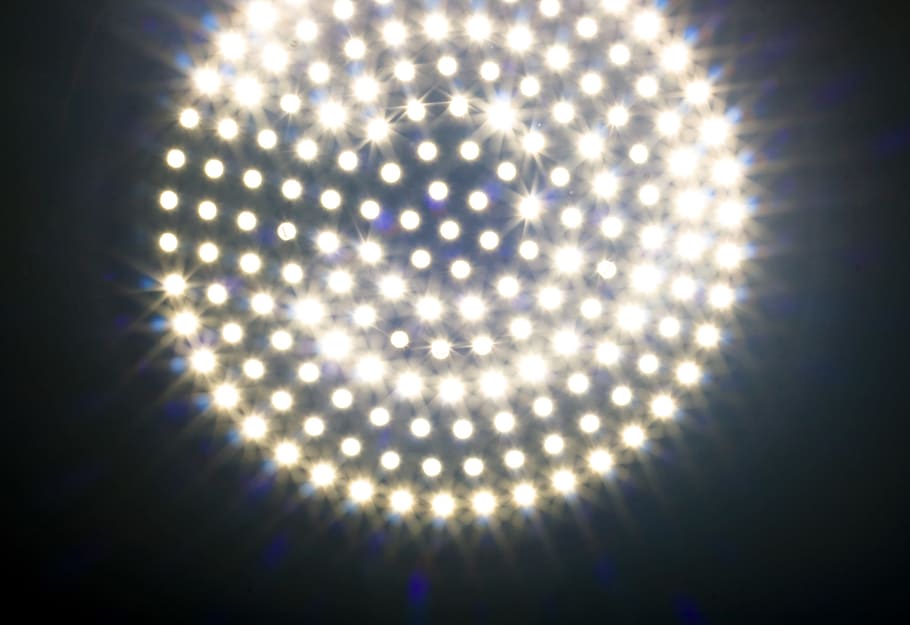 resum, fons, brillant, cercle, primer pla, club, concepte, decoració, descriptiu, disseny, efecte, luxós, foc, flamarada, purpurina, brillar, calor, calenta, imatge, llum, ornaments, patró, raigs, reflexió, rodó, formes, esfera, lloc, estrella, sol, raigs solars, textura, vibrant, equips d’il·luminació, il·luminat, forma geomètrica, cap gent, llum - fenomen natural, a l'interior, forma, nit, luxe, electricitat, vida nocturna, discoteca, tecnologia, llum elèctrica, fons negre, directament a sota, sostre, porpra, 2K
