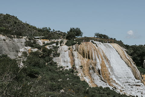 uçurumdaki şelaleler, Çağlayan, gün ışığı, çevre, peyzaj, Doğa Ana, dağ, doğa, doğa parkı, doğa fotoğrafçılığı, doğa rezervi, manzara, Akış, yaz, ağaçlar, Su, şelaleler, gökyüzü, ağaç, bitki, manzaralar - doğa, Kaya, doğada güzellik, kaya - nesne, kentsel olmayan sahne, katı, insansız, gün, şelale, huzur, sakin sahne, düşük açılı görünüş, hareket, arazi, kaya oluşumu, açık havada, akan su, formasyon, akan, 5K, CC0, kamu malı, telif ücretsiz