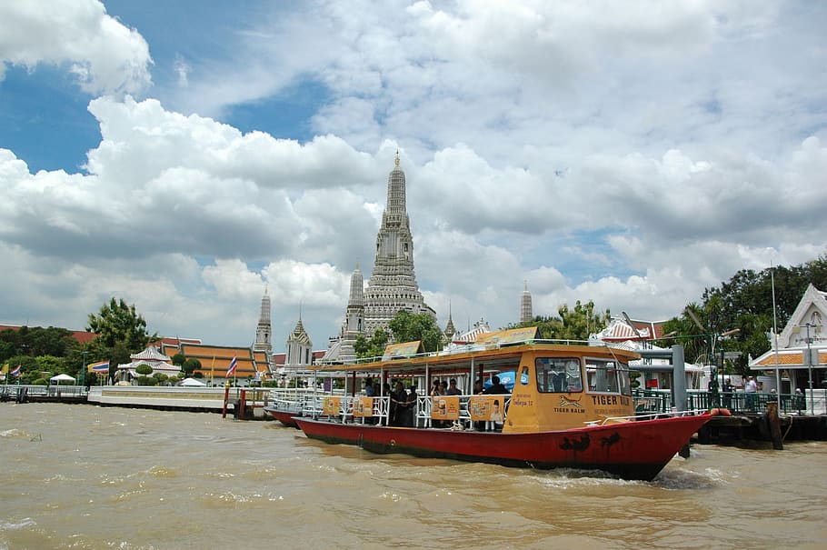 wat arun, núvol - cel, vaixell nàutic, estructura construïda, cel, arquitectura, aigua, transport, manera de transport, exterior de l'edifici, naturalesa, dia, destinacions de viatge, religió, torre, davant del mar, viatjar, creença, cap gent, edifici, a l'aire lliure, fletxa, 1080P