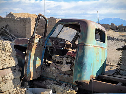 Bolivien, julaca, verlassen, Transportmittel, beschädigt, obsolet, Transport, Tag, heruntergewirtschaftet, schlechter Zustand, Verschlechterung, Ablehnen, Himmel, alt, gebrochen, Natur, keine Leute, Kraftfahrzeug, Metall, wolke - himmel, Auto, draußen, ruiniert, Schrottplatz, zerstört, 4K, CC0, gemeinfrei, lizenzfrei