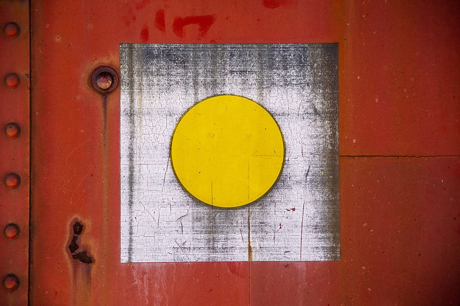 væg, form, metal, cirkel, firkant, abstrakt, forvitret, rust, udendørs, industriel, Bolt, stål, grå, struktur, gammel, tekstindehaver, tekst, grunge, rød, gul, skilt, træ - materiale, baggrunde, murbygningsfunktion, dør, symbol, arkitektur, 5K