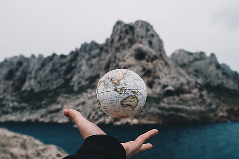 person tossing globe, float, floating, globe, hand, levitation, macro, marseille, one person, human hand, rock, holding, rock - object, nature, solid, focus on foreground, sea, human body part, water, unrecognizable person, sky, leisure activity, sphere, day, body part, human finger, finger, outdoors, formation, 4K, CC0, public domain, royalty free