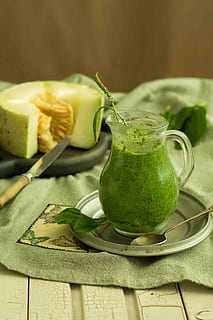 koktajl, dzban, melon, jedzenie i picie, jedzenie, świeżość, zdrowe odżywianie, dobre samopoczucie, zielony kolor, owoc, wewnątrz, żadnych ludzi, skupić się na pierwszym planie, martwa natura, zbliżenie, warzywo, stół, drewno - materiał, wyposażenie domu, naczynie kuchenne, naczynie do jedzenia, płyta, kawałek, szkło, 2K, CC0, domena publiczna, darmowe zdjęcia