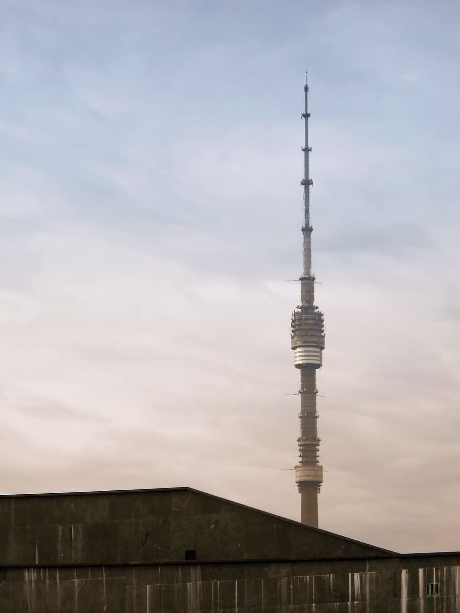 antena, difusió, comunicació, connexió, equipament, marc, global, alt, microones, mòbil, Moscou, xarxa, ostankino, telèfon, radiació, ràdio, receptor, Rússia, satèl·lit, cel, acer, tecnologia, telecomunicacions, televisió, torre, sense fils, arquitectura, estructura construïda, núvol - cel, exterior de l'edifici, alta - alta, cap gent, naturalesa, edifici, vista d’angle baix, comunicacions globals, destinacions de viatge, dia, antena - antena, a l'aire lliure, fletxa, 1080P