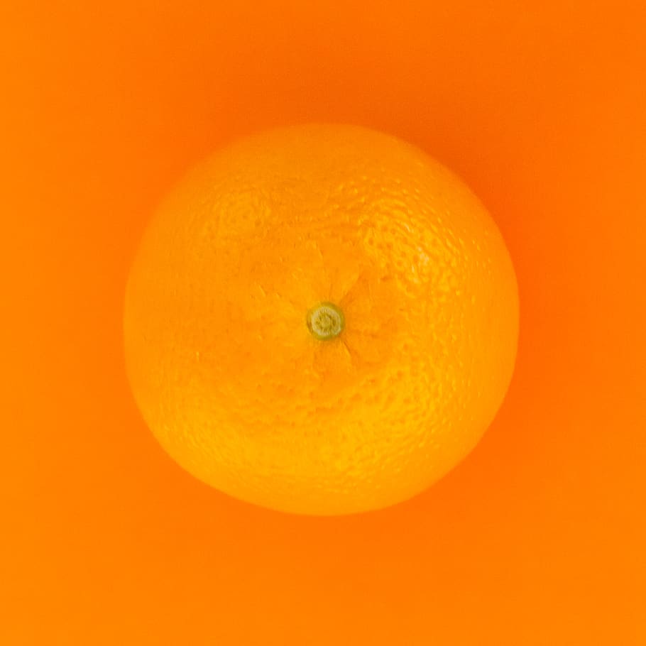 arancia, frutta, sfondo, mangiare sano, cibo e bevande, cibo, benessere, colore arancione, agrumi, freschezza, singolo oggetto, girato in studio, avvicinamento, in casa, sfondo colorato, nessuno, mandarino, ritagliare, cibo crudo, maturo, antiossidante, sfondo arancione, vitamina C, dieta, 2K