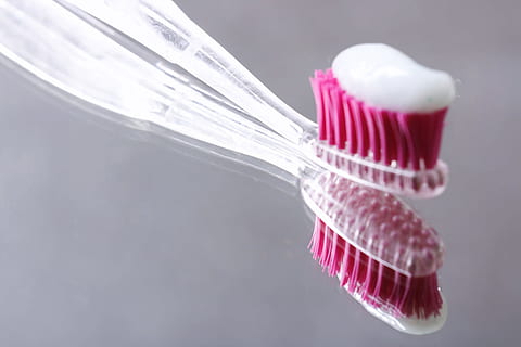 toothbrush, closeup, paste, tooth, clean, morning, healthcare, dental, healthy, brush, care, dentist, toothpaste, toiletries, studio shot, indoors, hygiene, no people, close-up, healthcare and medicine, cupcake, pink color, two objects, copy space, science, dental health, group of objects, routine, technology, healthy lifestyle, single object, dieting, small group of objects, 720P