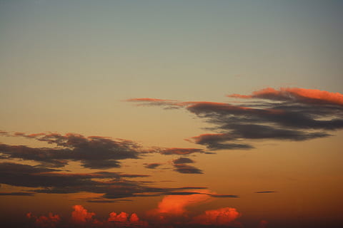 Wolke, bunt, Natur, Hintergrund, frisch, Wasser, die Landschaft, Abend, draussen, Sonnenaufgang, Sommer-, Lagune, Reise, Strand, reflektieren, Landschaft, spektakulär, Ferien, Meer, Sonnenuntergang, See, wunderschönen, Himmel, wolke - himmel, Schönheit in der Natur, orange Farbe, Szenen - Natur, Ruhe, ruhige Szene, keine Leute, Flachwinkelansicht, idyllisch, Dramatischer Himmel, draußen, kopieren sie platz, launischer Himmel, Dämmerung, Hintergründe, Vollbild, Scheu, Meteorologie, romantischer Himmel, 4K, CC0, gemeinfrei, lizenzfrei