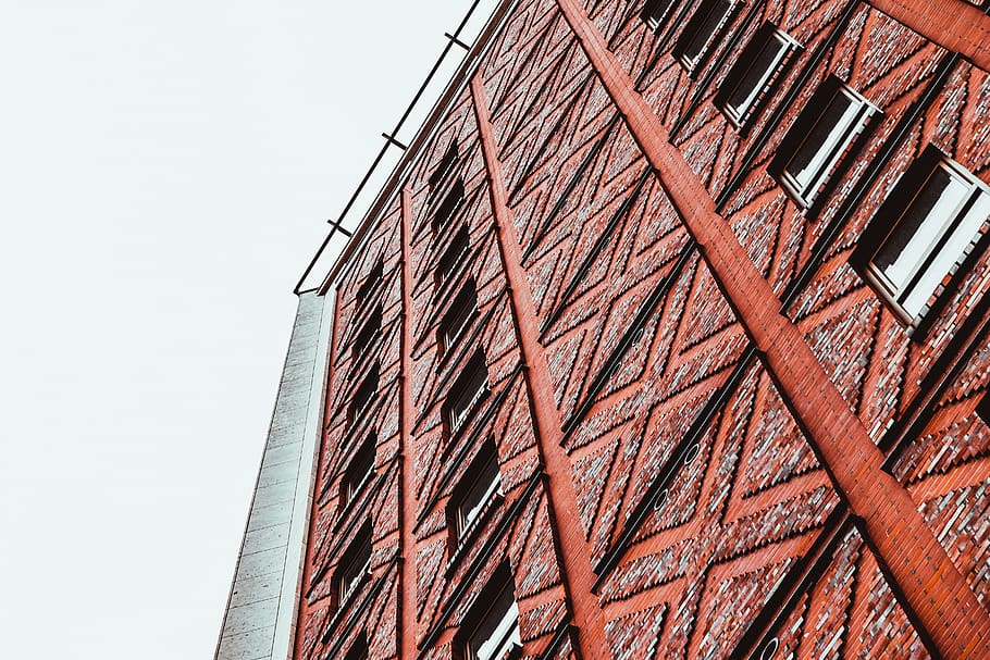 Alemanya, edifici, finestres, estructura, modern, cel, urbà, arquitectura, finestra, exterior, a l'aire lliure, maons, torre, oficina, ciutat, estructura construïda, exterior de l'edifici, vista d’angle baix, cel clar, cap gent, dia, naturalesa, patró, sostre, vermell, barri residencial, indústria, industria de la construcció, apartament, 5K