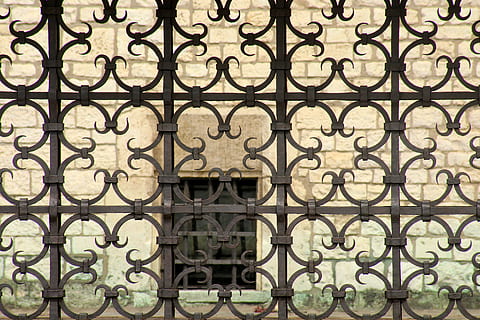 espalier, ornament, geometriske, mønster, gammel, antik, geometrien af, baggrunden, form, struktur, fuld ramme, design, baggrunde, metal, ingen mennesker, bygget struktur, arkitektur, Port, gitter, smedejern, vindue, metal rist, sikkerhed, bygning udvendig, rist, bygning, hegn, udendørs, jern - metal, jern, 5K, CC0, offentligt domæne, royaltyfrie