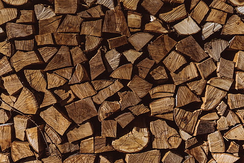 troncs marrons, registre, llenya, marc complet, fusta, material de fusta, fons, indústria de la fusta, pila, gran grup d'objectes, patró, abundància, arbre, desforestació, bosc, textura, pila de fusta, cap gent, generació de combustible i energia, naturalesa, a l'aire lliure, picat, 5K, CC0, domini públic, lliure de regalies