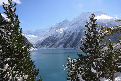 lichaam, water, dennenboom, avontuur, alpine, koude, naaldboom, daglicht, evergreen, ijs-, landschap, berg-, bergtop, natuur, toneel-, sneeuw, bomen, vallei, winter, schoonheid in de natuur, koude temperatuur, scenics - natuur, rustige scène, kalmte, bergketen, hemel, boom, meer, fabriek, niet-stedelijke scène, dag, idyllisch, geen mensen, met sneeuw bedekte berg, buitenshuis, 4K, CC0, publiek domein, royaltyvrij