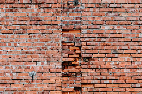 brown brick wall, brick, brick wall, wall, wall - building feature, full frame, built structure, backgrounds, textured, no people, architecture, pattern, day, brown, building exterior, outdoors, close-up, old, construction material, weathered, repetition, 5K, CC0, public domain, royalty free