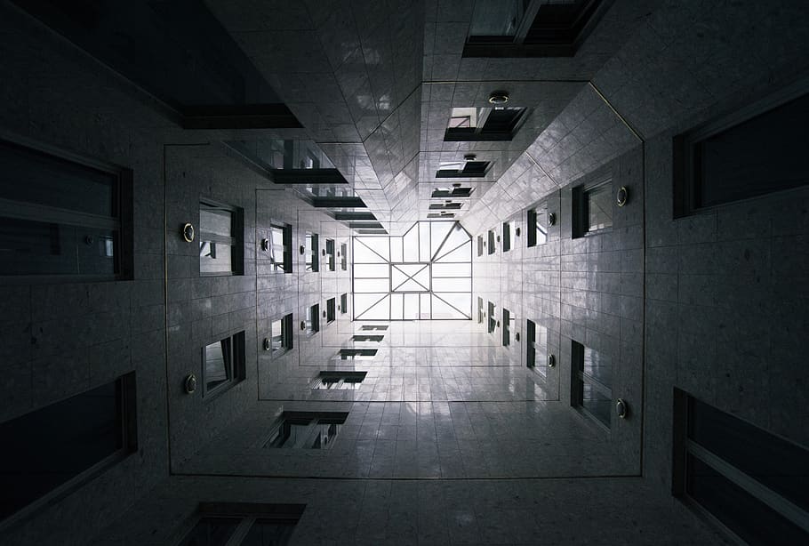 Bèlgica, brusel·les, arquitectura, endavant, gris, llum, ciutat, finestres, edifici, cel, alt, nou, Cercar, estructura construïda, a l'interior, cap gent, direcció, passadís, sostre, arcade, el camí a seguir, sòls, absència, buit, perspectiva decreixent, dia, il·luminat, finestra, porta, sòl de rajoles, llum al final del túnel, 5K